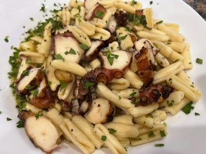 octopus pasta